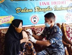 Bentuk Herd Immunity, Jajaran Lantamal VIII Gelar Vaksinasi Covid-19