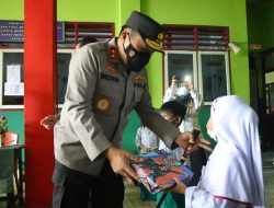 Kapolda Sulut Tinjau Vaksinasi di SD Islam Yapim Manado
