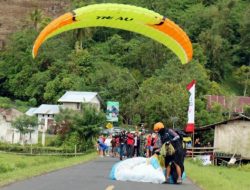 Festival Paralayang di Kaweng Kakas Jaga Performa Atlet