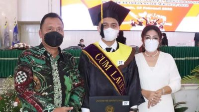 Anak Wabup RD Lulus Predikat Cum Laude