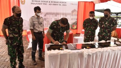 Prasasti Rusun Yonzipur 19/Ykn Ditandatangani Pangdam XIII/Merdeka