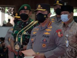 Ini Pesan Kapolri Saat Meninjau Langsung Akselerasi Vaksinasi Serentak di Kaltim