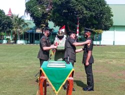 Upacara Penutupan Pendidikan Pertama Bintara TNI-AD, Kasdam XIII Merdeka Lantik Siswa Secaba