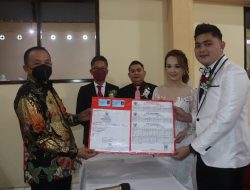 Jadi Pencatat Pernikahan, Wawali WL Beri Wejangan Kepada Keluarga Tulus – Supit