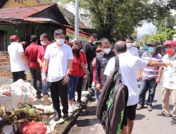 Sebelum Ke Kantor, Wali Kota Tinjau Beberapa Titik Rawan Banjir