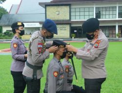 Kapolda Sulut Pimpin Tradisi Pembaretan Bintara Remaja Polri Lulusan Tahun 2021