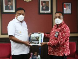 Gubernur Olly Dondokambey Terima LHP BPKP Sulut Tahun 2021
