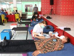 Sambut HBP ke-58, Kadiv Pas Kusnali Donor Darah di Rutan Manado
