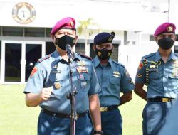 Dihadapan Personil Lantamal VIII, Brigjen I Wayan Ariwijaya juga Pamitan