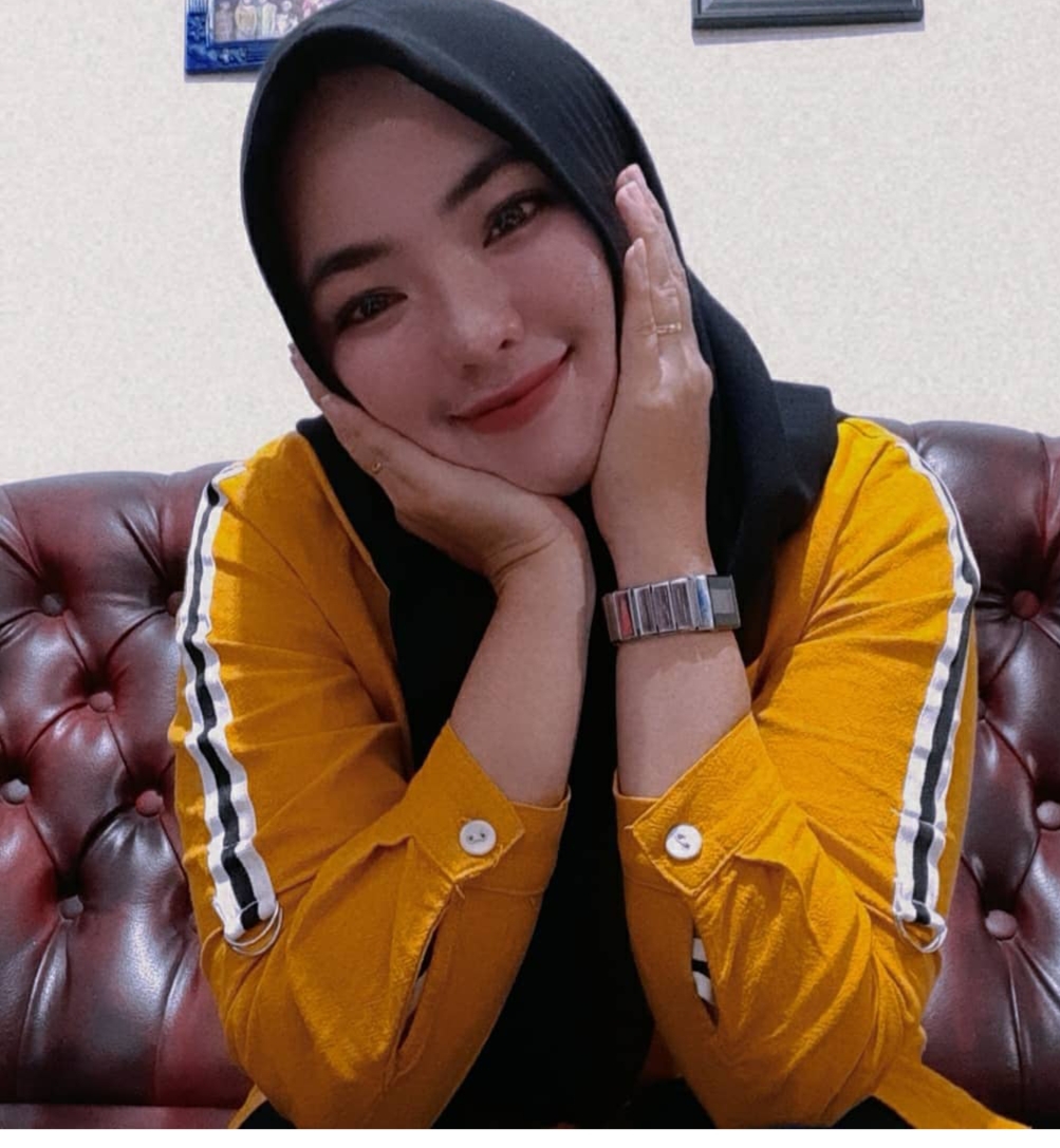 Mantan Ibu Guru yang Jadi Kaur Keuangan Desa Moyag Tampoan