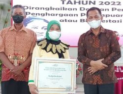 Guru Honorer Asal Bolmut Raih Penghargaan Bidang Pendidikan