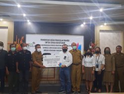 PLN Peduli Serahkan Bantuan, Dorong UMKM Desa Lonca Kota Palu Tingkatkan Produksi