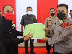 Kapolda Sulut Hadiri Pelantikan Hukum Tua dan Serah Terima Tanah dengan Pemkab Minahasa