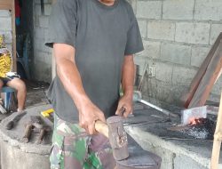 Yos Masihor, Kipung Pensiunan TNI yang Produksi Parang Berkualitas