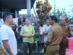 Bawa Bantuan, Bupati Sambangi Korban Kebakaran di Atoga Timur