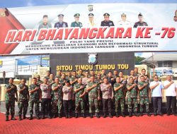 Pangdam-Danrem Pimpin Pasukan ‘Serbu’ Mapolda Sulut, Beri Kejutan Hari Bhayangkara ke-76