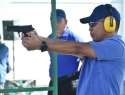 Menembak Pistol Eksekutif Tingkatkan Sinergitas Kodam XIII/Mdk Dengan BI