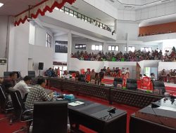 DPRD Kotamobagu Sambut Demo Ratusan Pedagang Pasar 23 Maret dan Serasi