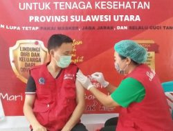 Ribuan Nakes di Sulawesi Utara Terima Vaksin Booster Dosis Kedua
