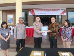 RS Bhayangkara Manado Terima Hibah Alat Kesehatan dari Siloam Hospitals Group