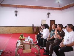 Wali Kota Tatong Bara Hadiri Zoom Meeting Rapat Pemantauan Pilkades bersama Kemendagri RI