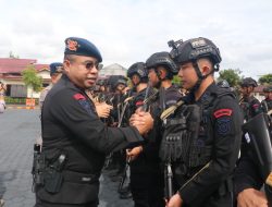 Wakapolda Sulut Pimpin Apel Penyambutan Personel Brimob Purna Tugas BKO Polda Papua
