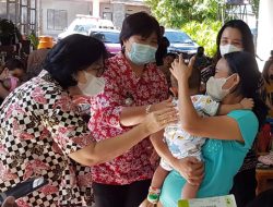 Posyandu Rutin Imunisasi dan Vaksinasi di Desa Watutumou