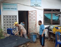 Relawan Masjid Ar Ridwan Inisiatif Bersihkan Pustu Kelurahan Mahawu