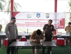 Penandatanganan PKS koordinasi APIP oleh Bupati Bolsel Iskandar Kamaru