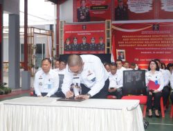 Ronald Lumbuun Teken Komitmen Aksi Pencegahan Korupsi Tahun 2023-2024 Secara Virtual