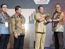 Pemkot Tomohon Terima Penghargaan UHC
