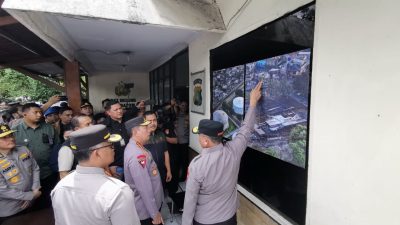 Kapolri Tinjau Lokasi Kebakaran Depo Pertamina Plumpang