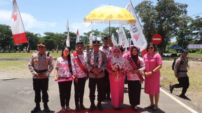 Kapolda Sulut Kunjungi Polres Bolsel, Beri Bantuan ke Warga Hingga Tanam Bibit Mangrove