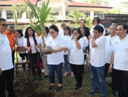 Prof Berty Sompie Gaungkan Semangat Mari Jo Ba Kobong