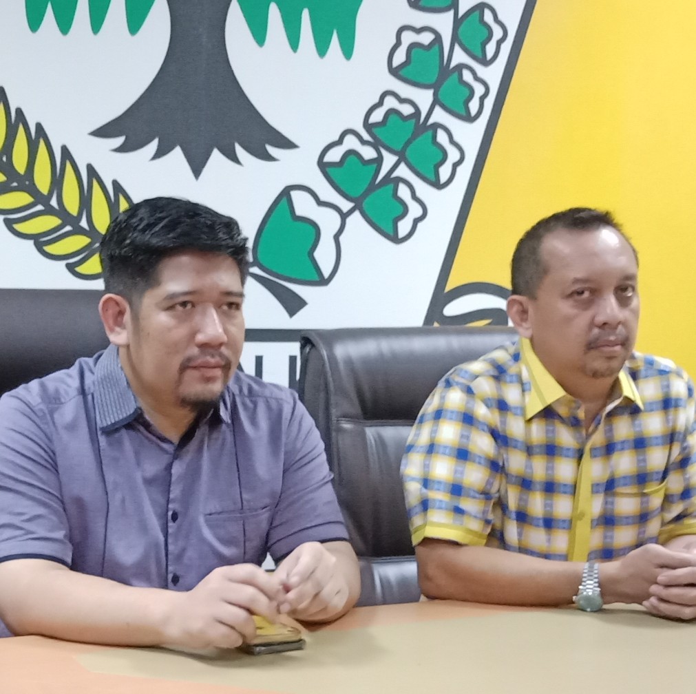 Ketua Fraksi Partai Golkar Raski Mokodompit dan Ketua Bidang OKK Feryando Lamaluta