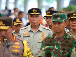 Rivan Purwantono Bersama Menhub dan Kapolri Tinjau Pelaksanaan Mudik di Stasiun Pasar Senen