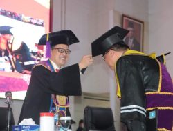 Wisuda Tonggak Awal dalam Menapaki Tangga Kesuksesan Hidup