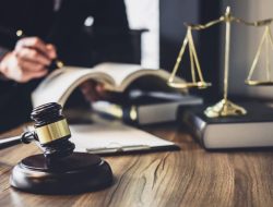 Aspek Hukum Ekonomi Dalam Dunia Pekerjaan