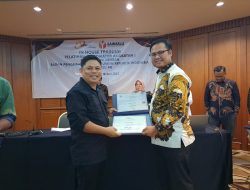 Donni Rumagit Raih Penghargaan Terbaik Pelatihan Adjudikator Bawaslu RI