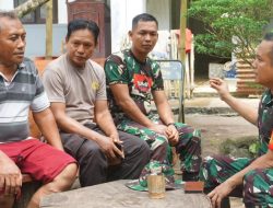 Dansatgas Akrab Bersama Masyarakat dan Personel Satgas Kampung Lahendong