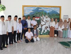 Tahun Baru Islam, Equityworld Futures Manado Ziarah ke Makam Imam Bonjol dan Kyai Modjo