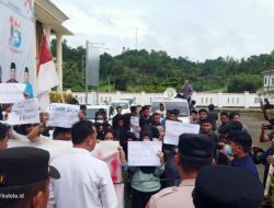 Bupati Bolsel Iskandar Kamaru Apresiasi Demo Terkait PETI