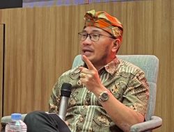 Ferry Liando Beber Lima Masalah Besar Demokrasi