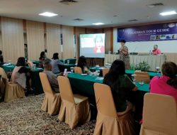 Pelatihan Tour Guide, Polimdo Tingkatkan Kualitas Pelayanan Pemanduan Wisata
