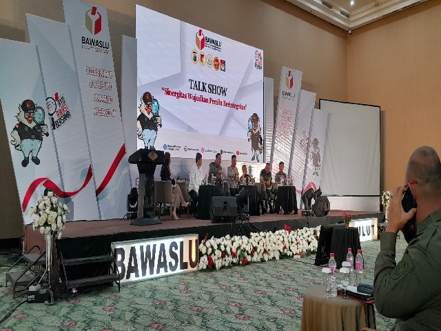 AWASI: Kegiatan talk show yang digelar Bawaslu Sulut.