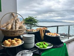 Snack Sore Sepuasnya Hanya di Whiz Prime Hotel Megamas Manado
