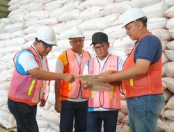 Pupuk Kaltim Sediakan 375 Ton Pupuk dengan Harga Spesial untuk Petani di Bone