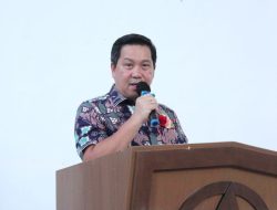 Wagub Kandouw Bersukacita di HUT 28 Jemaat GMIM Eben Haezer Camar Buha