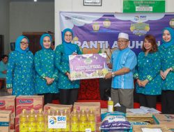 Sambut Idul Fitri, IWABRI Manado Salurkan Ribuan Paket Sembako