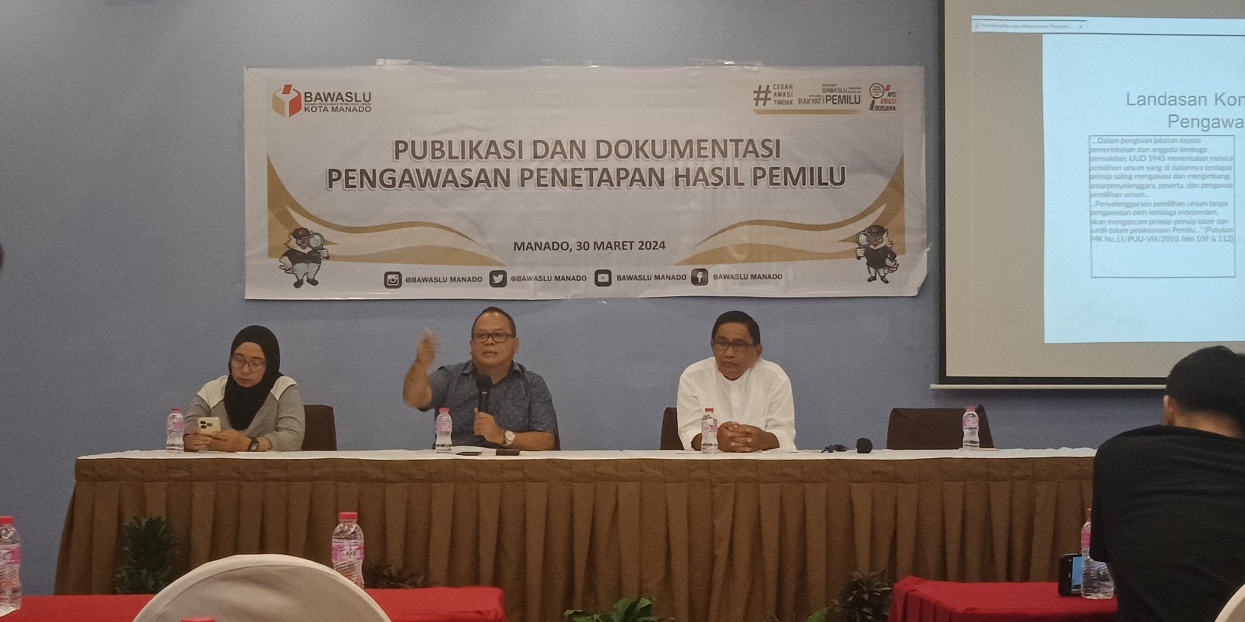 SOSIALISASI: Kegiatan publikasi dan dokumentasi yang digelar Bawaslu Manado.